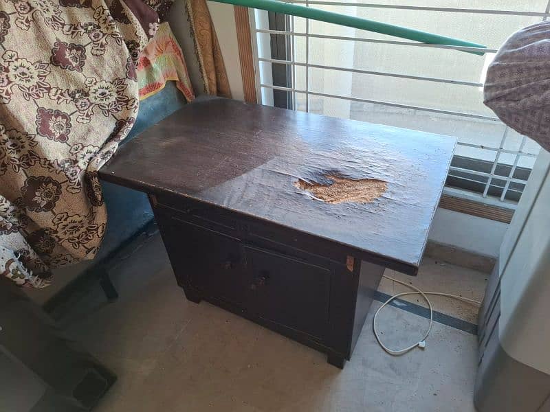 table for sell 0