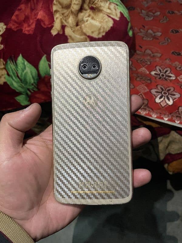 moto z2 force 0