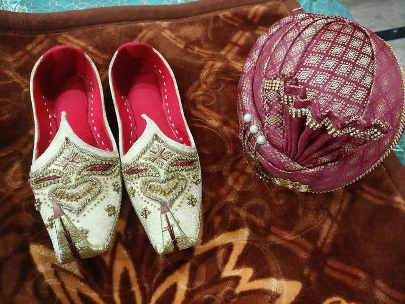 Sherwani with Qulla & Khussa for sale 11