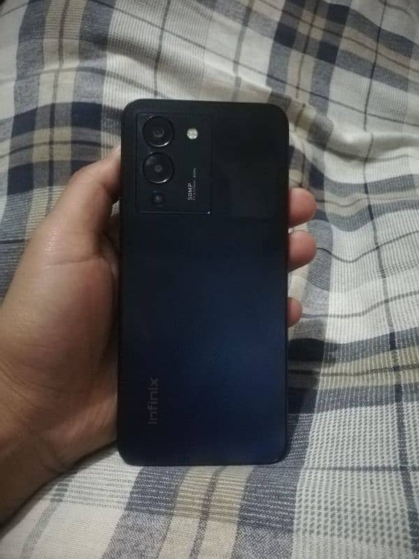 Infinix note12 8/256 black clar h 10/10 condition ha only mobile h 2