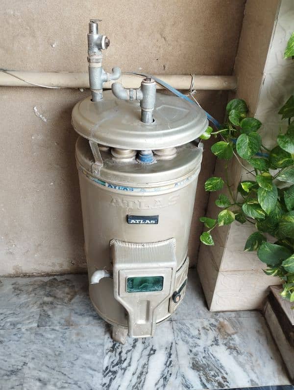 ATLAS Instant Gas Geyser 2