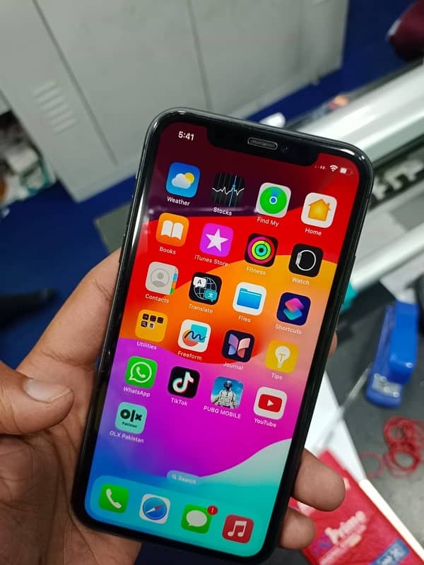 iPhone 11 Non pta Jv 4 month sim time available 1