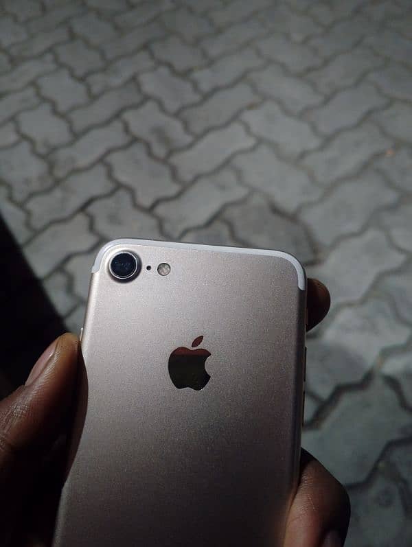 iphone 7 Official PTA 256Gb 3