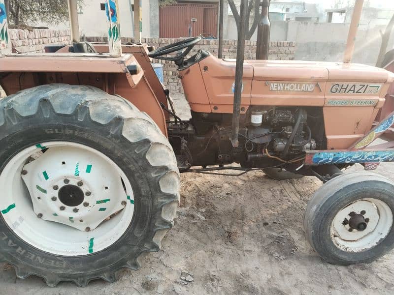 Al - Ghazi New Holland Tractor Model 2014 4