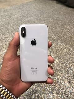 iPhone xs appore dul-sim 64gb battery health 84