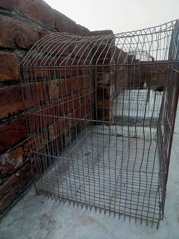 3 Small cages for sell. 2