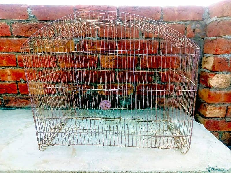 3 Small cages for sell. 9