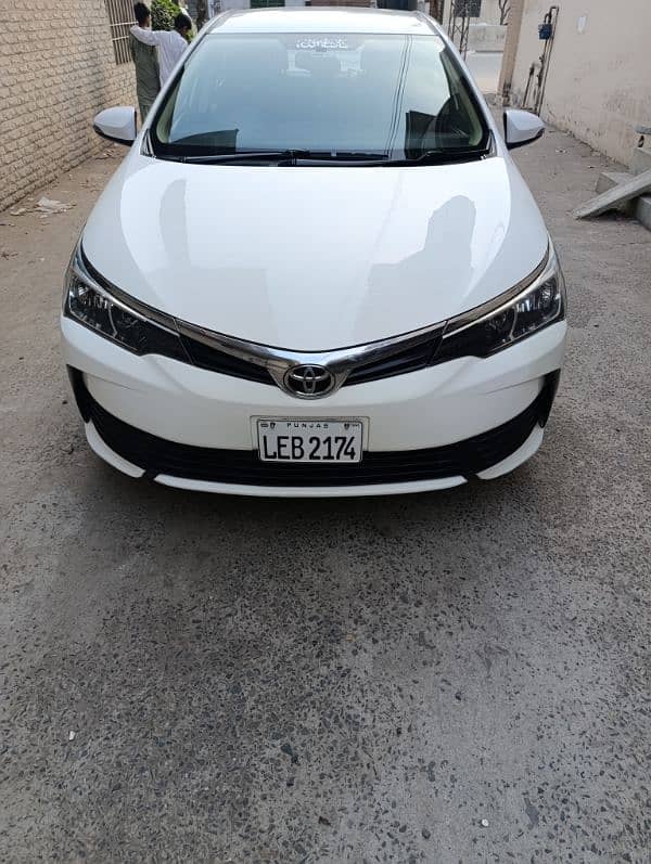 Toyota Corolla GLI 2019 super white 6