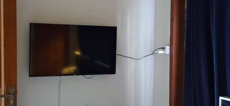 Orange brand 40 inch lcd 2