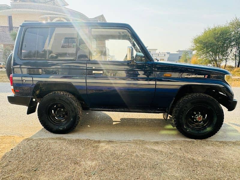 Toyota Land Cruiser 1991 2