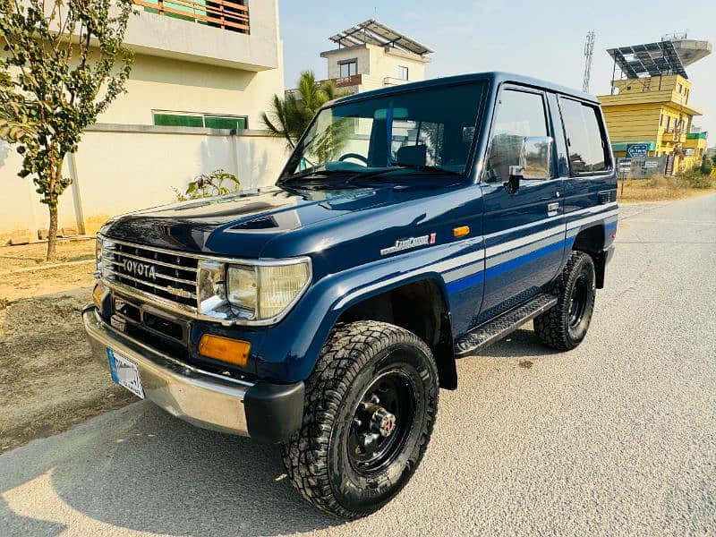 Toyota Land Cruiser 1991 7