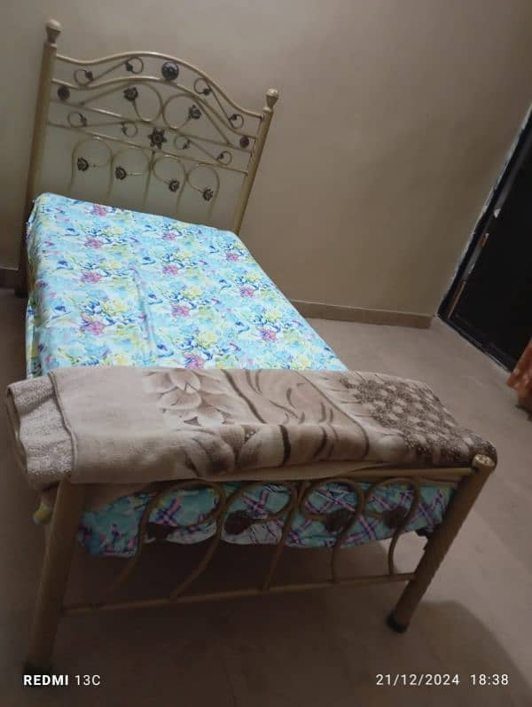 Single bed 1