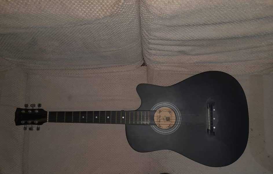 Cheap Acoustic Guitar for Urgent Sale in Lahore Just in 14000 6