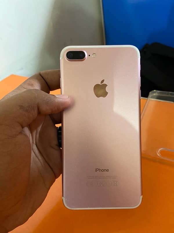 iphone 7plus. 128gb. pta approved.  urgent for sale 0