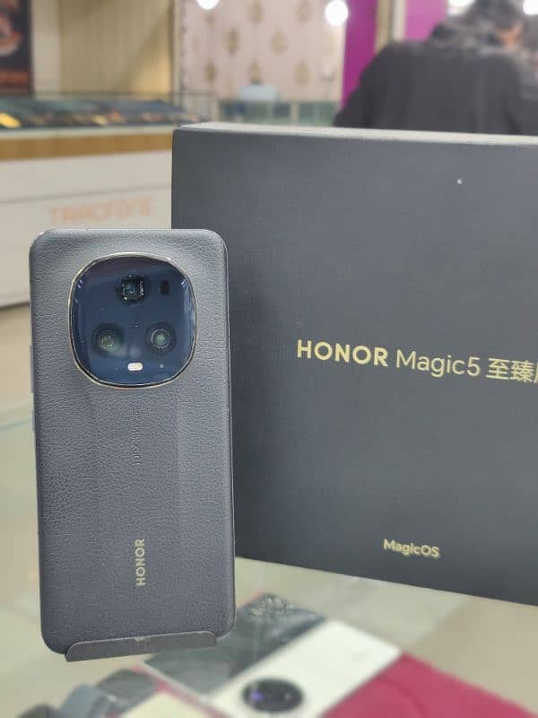 Honor Magic 5 Ultimate Camera Photographer  16GB / 512 GB 0