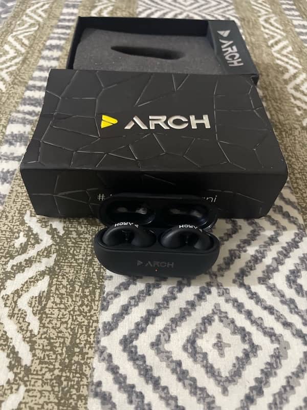 Arch beat earphones with box 4