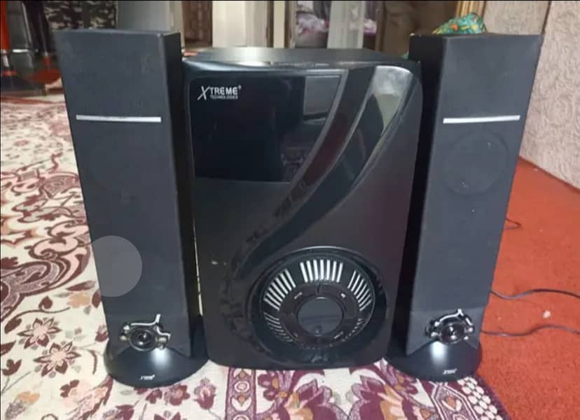 Xtreme 2.1 Woofer and speakers 0