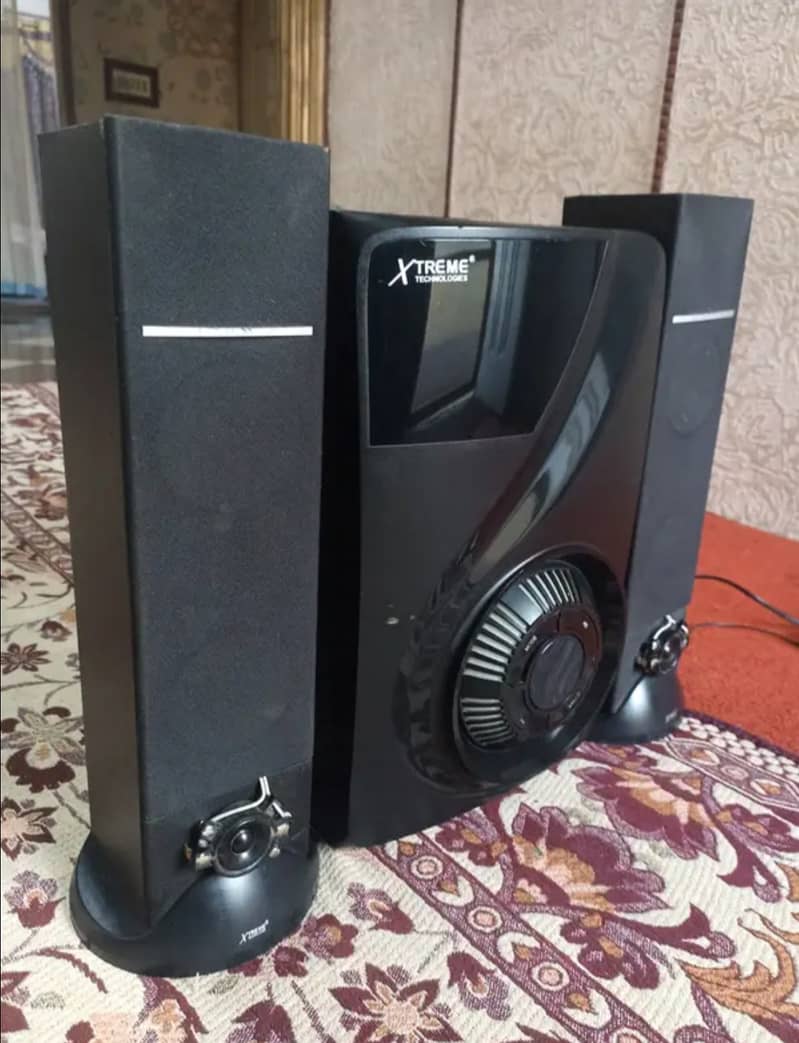 Xtreme 2.1 Woofer and speakers 2