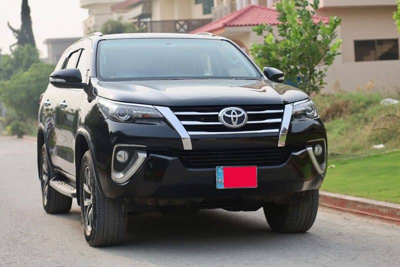 Toyota Fortuner V 2018 2