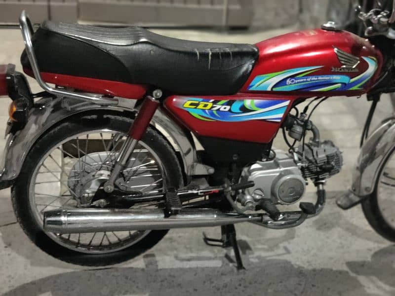 Honda CD70 2023/24 3