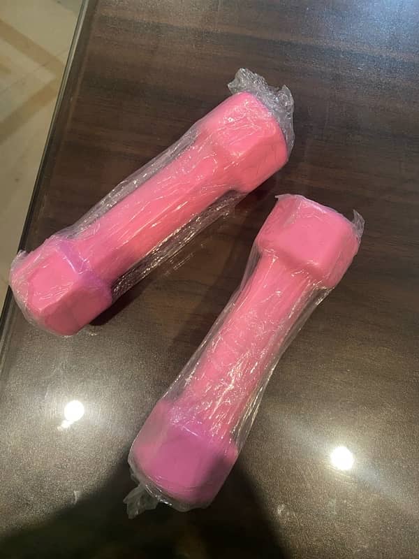 New, 1KG Dumbell Pair 2