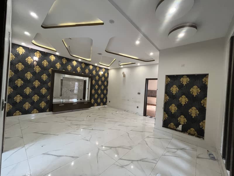 10 Marla Brand New House For Rent In Wapda Town. 20