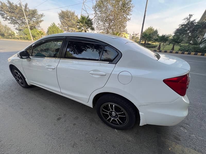 Honda Civic Oriel 2012 3