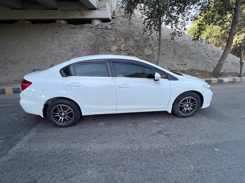 Honda Civic Oriel 2012 5