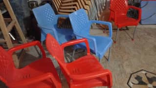 Very Good Condition Slightly Used Plastic Chairs with metal legs.