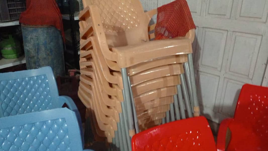 Very Good Condition Slightly Used Plastic Chairs with metal legs. 2