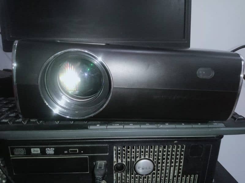 Projector Brand New 1