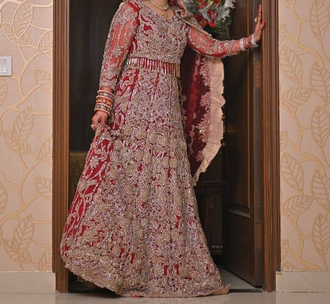 Bridal lehenga dress, Libas e Khaas design in Red, Golden embroidery 3