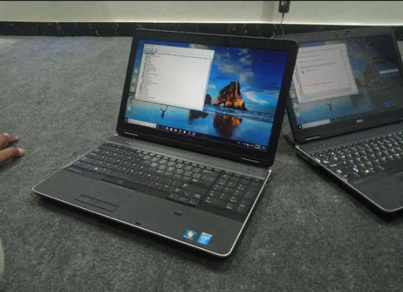 i7 4th genration special and branded laptop for online work 0