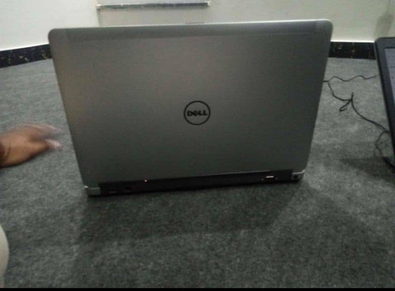 i7 4th genration special and branded laptop for online work 1