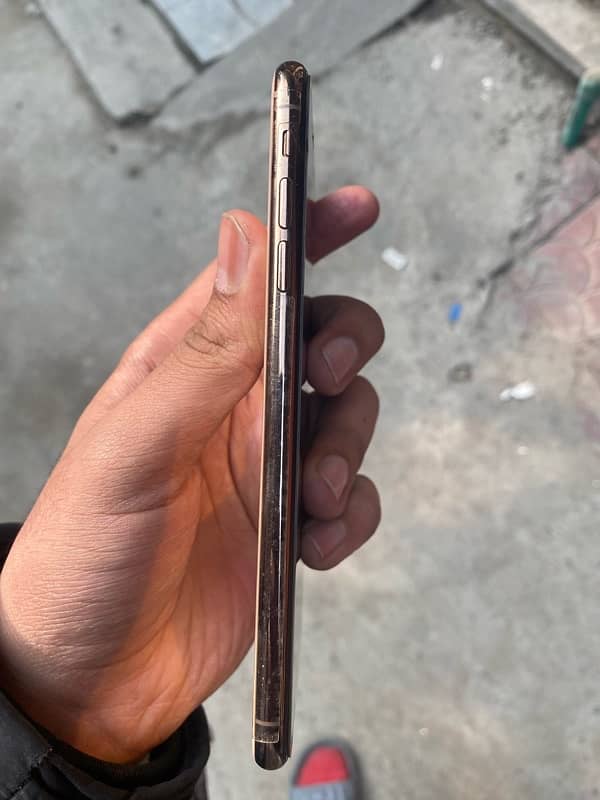 iphone xs max PTA 2