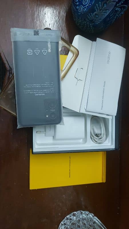 Realme 9i. 10/10 just like brand new with all accessories 8