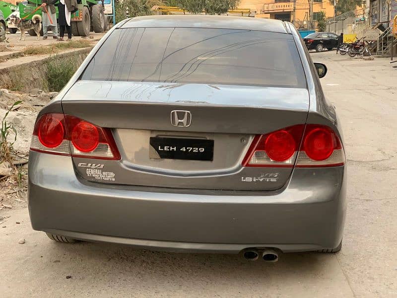 Honda Civic 2007 9