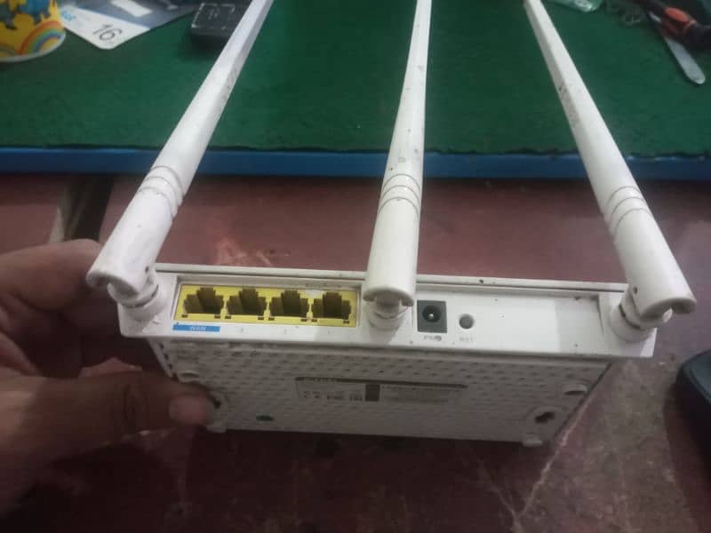 Tenda Router Wan N300 for sale 2