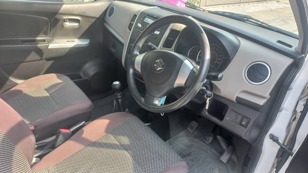 Suzuki Wagon R 2019 model,total genuine. No paint or touchups 11