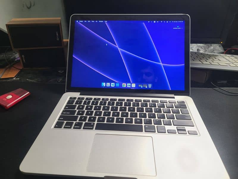 MacBook Pro 2015 10/10 condition with free keyboard 1