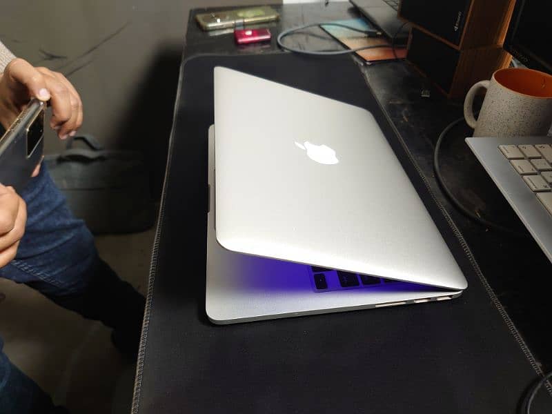 MacBook Pro 2015 10/10 condition with free keyboard 11