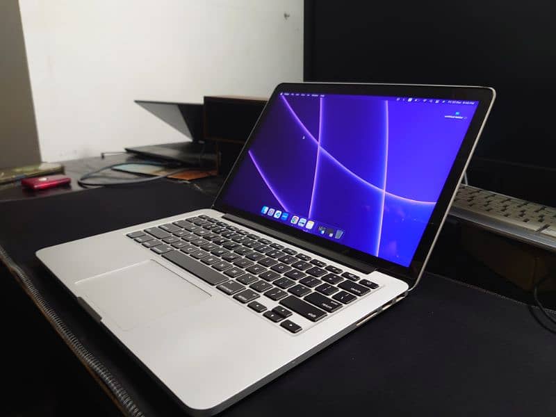 MacBook Pro 2015 10/10 condition with free keyboard 13