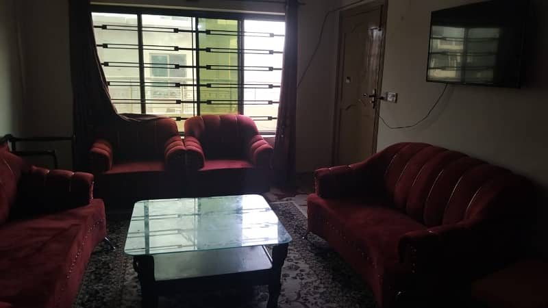 Ghouri town ph1 Ground floor water electrity Available 4