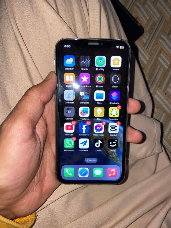 I phone X 64gb Factory Unlocked 6