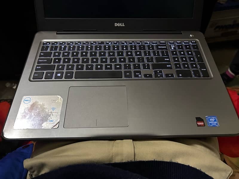 Dell i7 7th gen 4gb Amd graphic card 8/500gb laptop 2