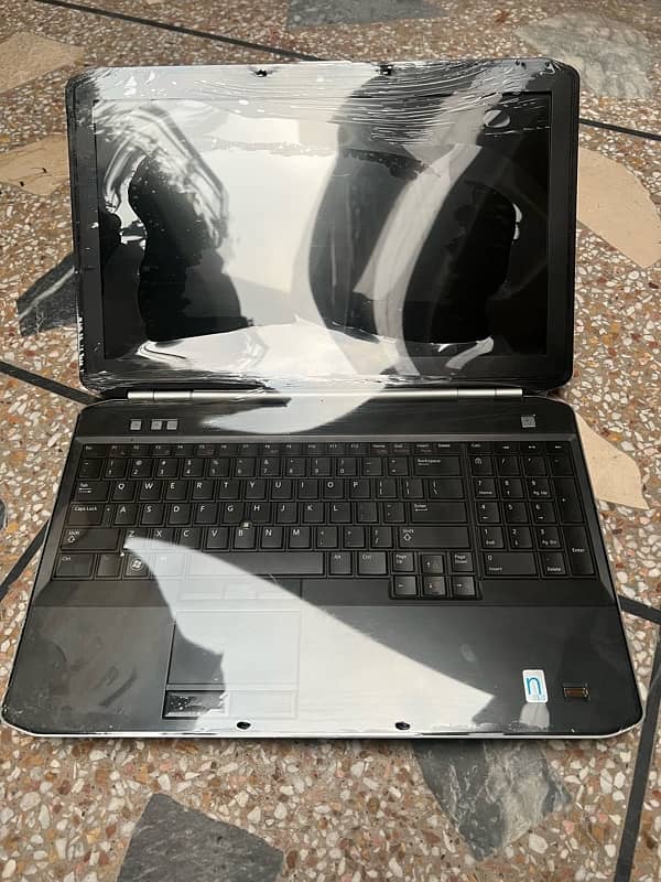 DELL LATITUDE E5520 CORE I5 2ND GEN EXCHANGE POSSIBLE WITH MOBILE 9