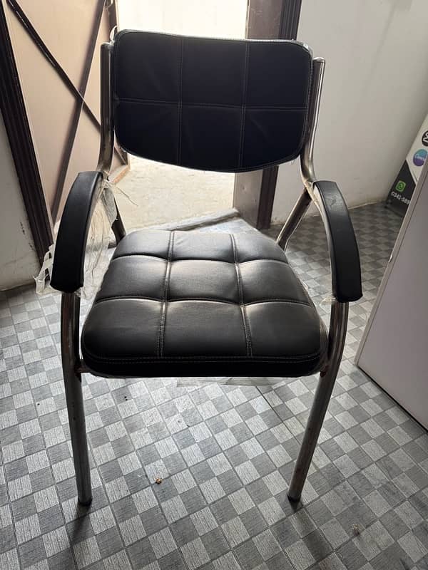 Office Chairs - 10/10 - Used Like New 3