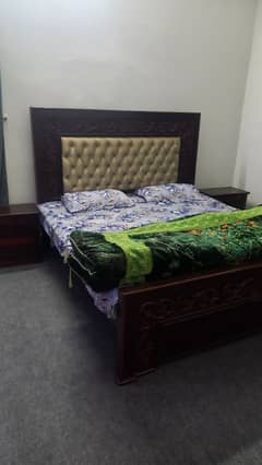 wooden bed set