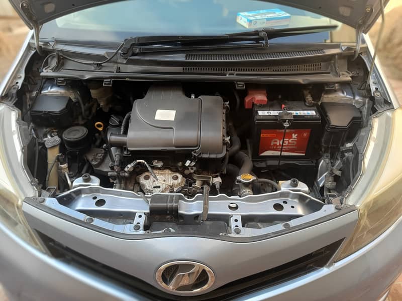 Toyota Vitz 2012 model 2017 registered 12