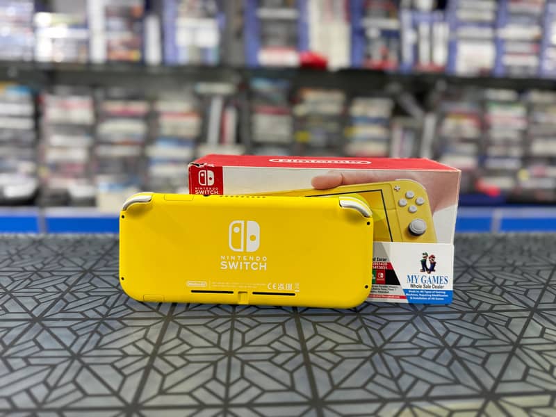 SWITCH LITE YELLOW FUL BOX IN MINT CONDITION AT MY GAMES 1